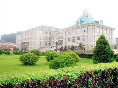 遼寧（níng）大學中小學校園單位LED護眼教室燈/LED黑板燈/節能燈改造案例