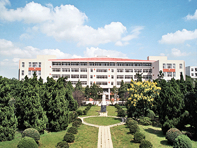 安徽大學中小學（xué）校園單位LED護（hù）眼教室燈/LED黑板燈/節能燈改（gǎi）造案例